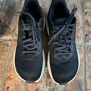 Altra Escalante 3 Running Shoes in Black White